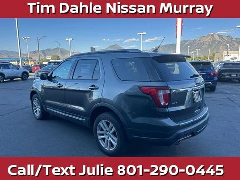 Used 2018 Ford Explorer XLT w/ Equipment Group 202A AWD/4WD image 8