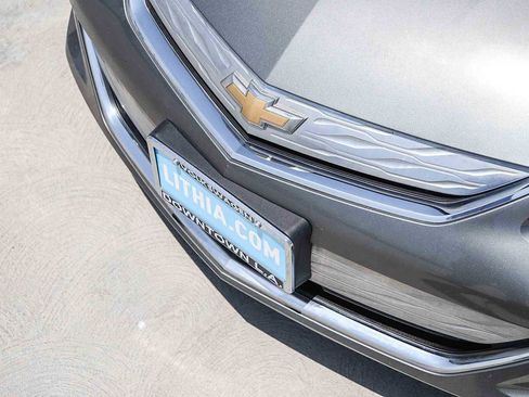 Used 2017 Chevrolet Volt LT FWD image 8