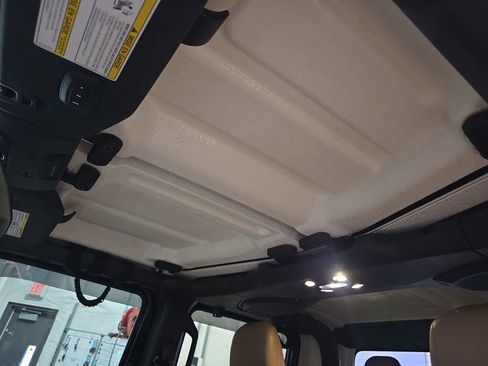 Used 2020 Jeep Gladiator Rubicon w/ LED Lighting Group image 31