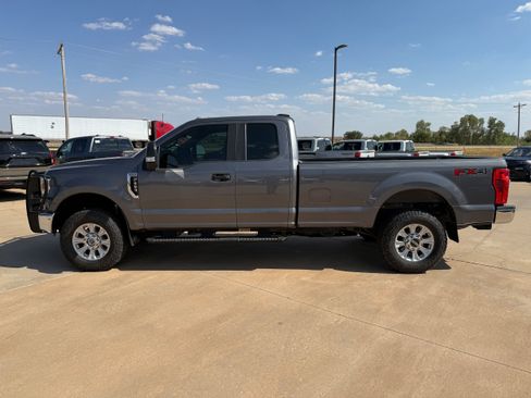 Used 2022 Ford F350 XL w/ STX Appearance Package AWD/4WD image 4