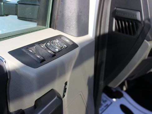 Used 2022 Ford F250 XLT w/ XLT Value Package AWD/4WD image 7