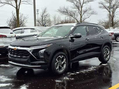 Used 2025 Chevrolet Trax LT