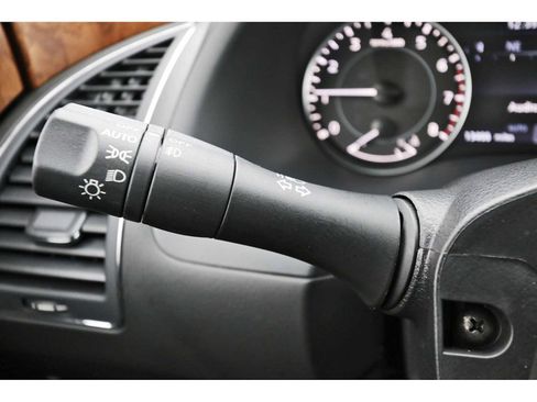 Used 2024 Nissan Armada SL w/ Cargo Package image 18