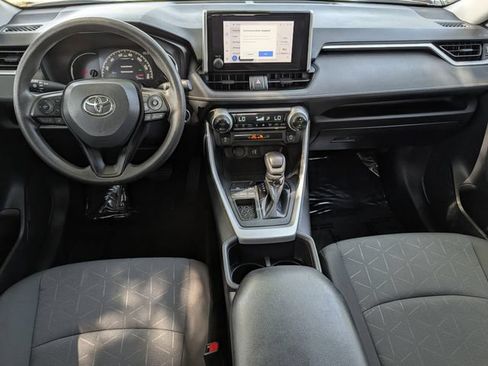 Used 2024 Toyota RAV4 XLE FWD image 11