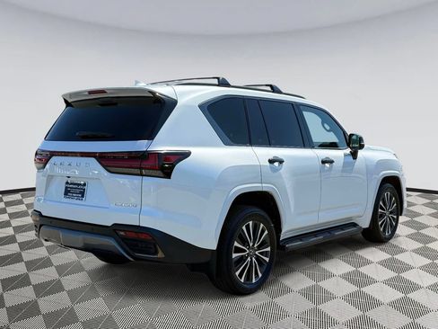 Used 2023 Lexus LX 600 4WD w/ Appearance Package image 2