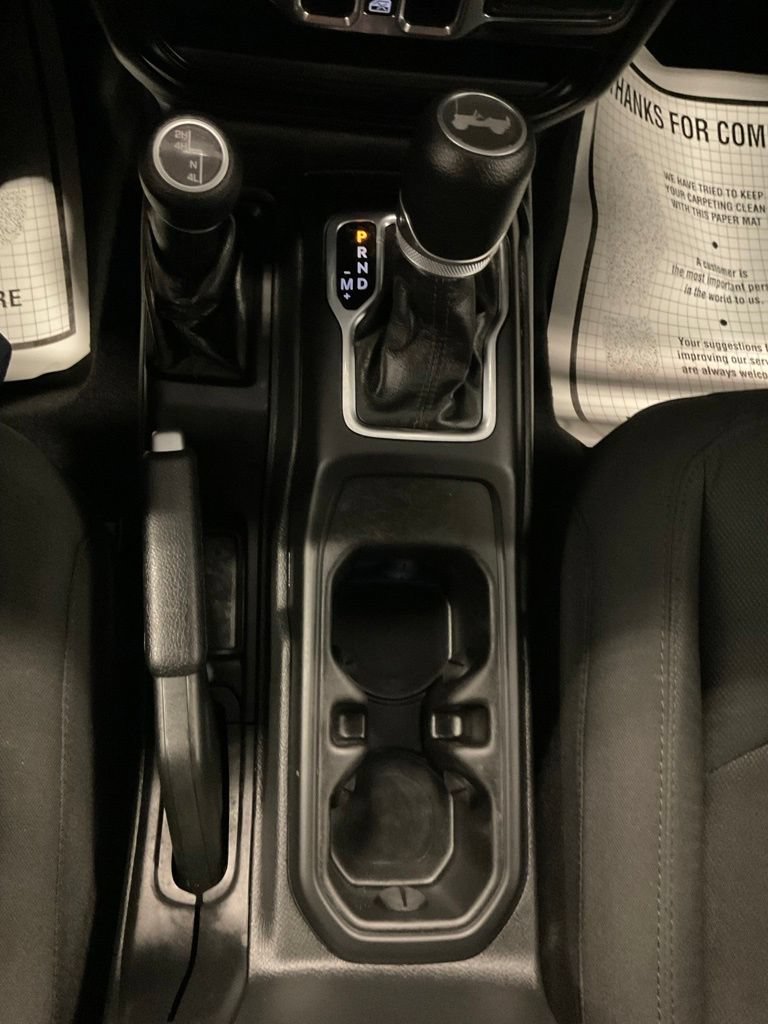 Used 2022 Jeep Wrangler Unlimited Sport AWD/4WD image 24