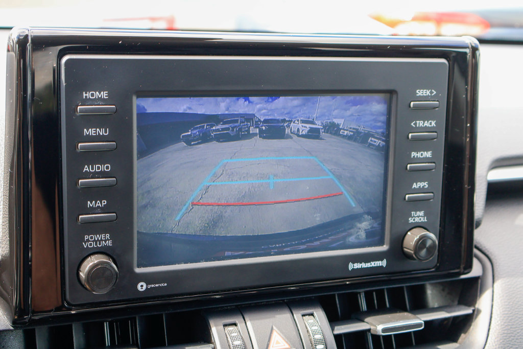 Used 2021 Toyota RAV4 XLE Premium FWD image 5