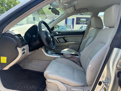 Used 2007 Subaru Outback 2.5i AWD/4WD image 10