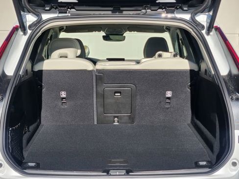 New 2026 Volvo XC60 T8 Ultra w/ Protection Package Premier image 18