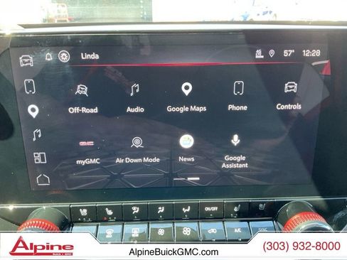 Used 2025 GMC Canyon AT4 w/ AT4X Package AWD/4WD image 17