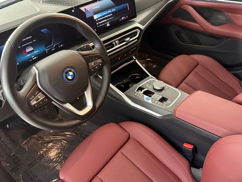 Used 2023 BMW i4 eDrive35 w/ Premium Package RWD image 4