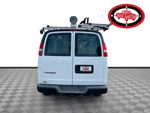 Used 2020 Chevrolet Express 2500 w/ Driver Convenience Package image 6