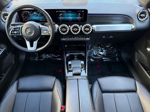 Used 2020 Mercedes-Benz GLB 250 4MATIC image 12