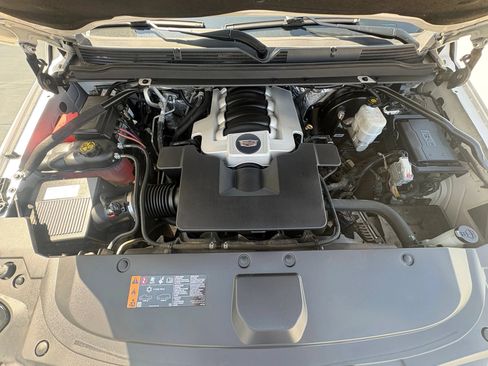 Used 2017 Cadillac Escalade Luxury RWD image 37