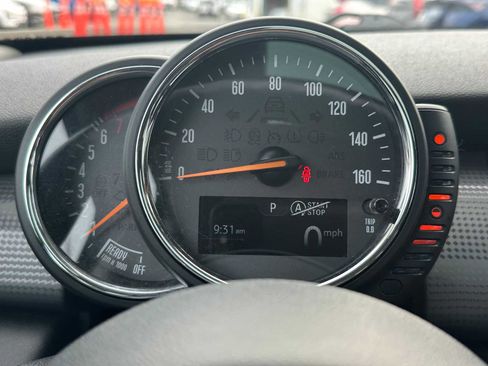 Used 2017 MINI Cooper 2-Door Hardtop image 22