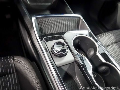 New 2026 Chevrolet Equinox LT w/ LPO, Floor Liner Package image 17