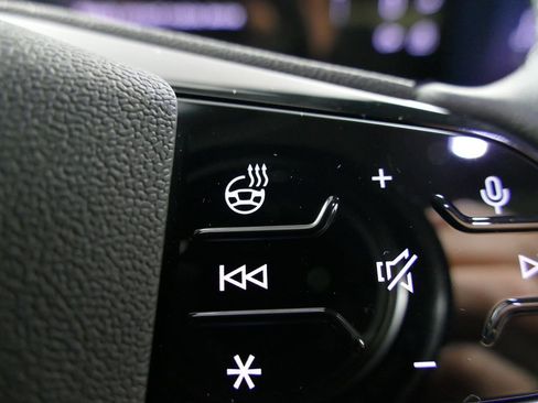 Certified 2025 Audi Q6 e-tron Premium Plus w/ Premium Plus image 16