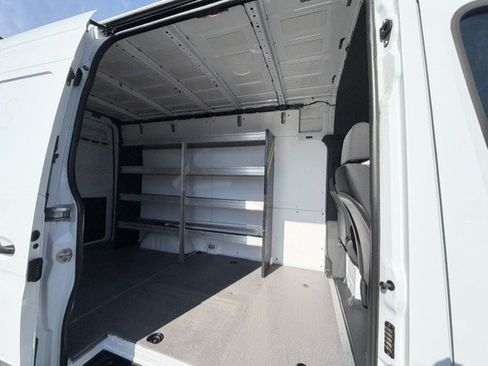 Used 2019 Mercedes-Benz Sprinter 144 image 11