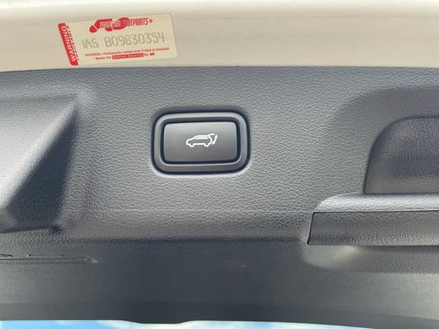 Used 2022 Hyundai Palisade Calligraphy image 23