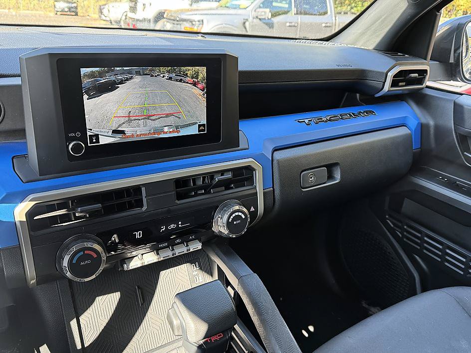 Used 2026 Toyota Tacoma TRD Off-Road AWD/4WD image 17