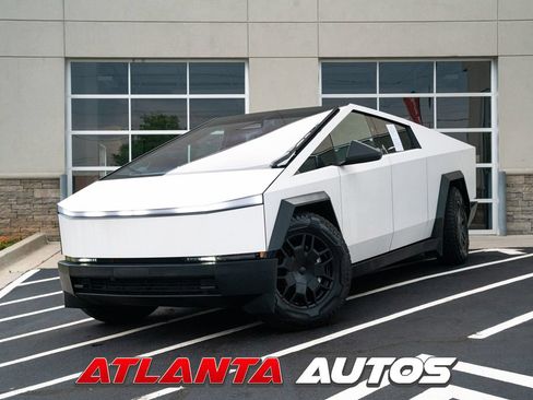 Used 2024 Tesla Cybertruck AWD Crew Cab image 1