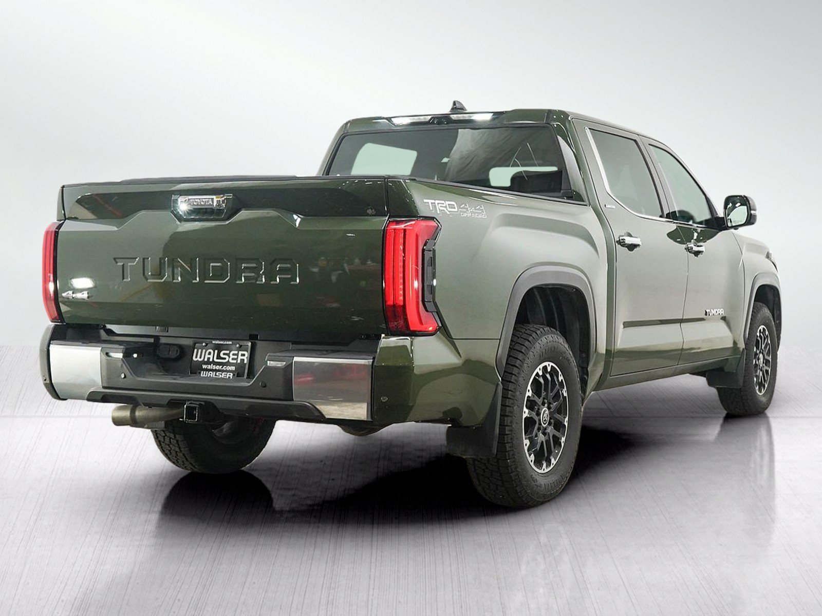 Used 2023 Toyota Tundra Limited AWD/4WD image 6