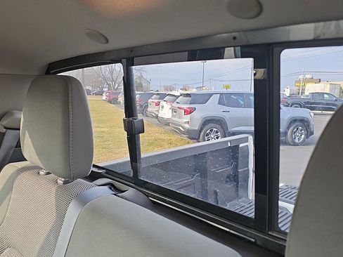 Used 2019 Nissan Frontier SV image 23