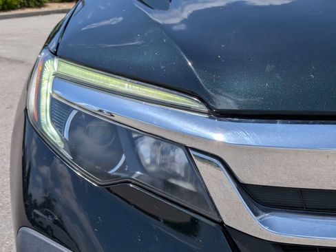 Used 2019 Honda Pilot LX image 10