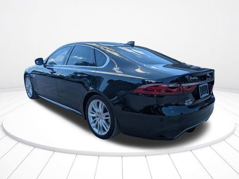 Used 2022 Jaguar XF R-Dynamic SE AWD/4WD image 6