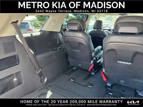 Used 2025 Kia Carnival SX Prestige FWD image 34