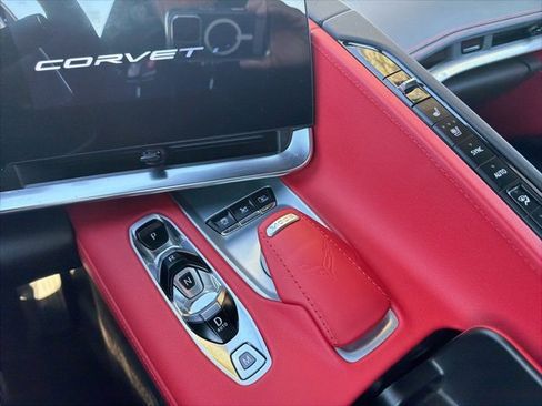 Used 2022 Chevrolet Corvette Stingray Preferred Cpe w/ Z51 Performance Package image 19