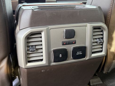 Used 2018 Ford F150 King Ranch image 27