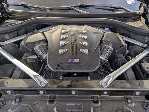 Used 2023 BMW X7 M60i w/ Executive Package image 11