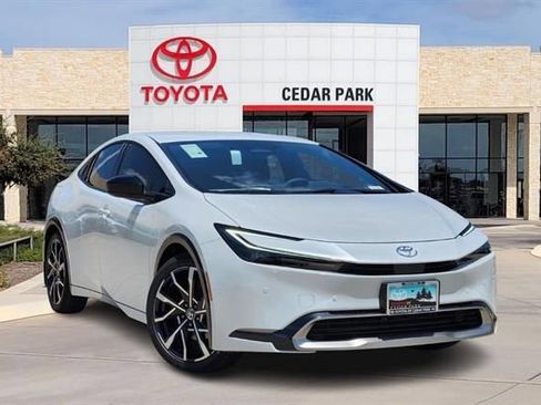 New 2025 Toyota Prius Plug-In Hybrid FWD image 23