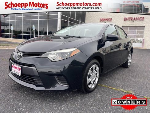 Used 2015 Toyota Corolla LE FWD image 1