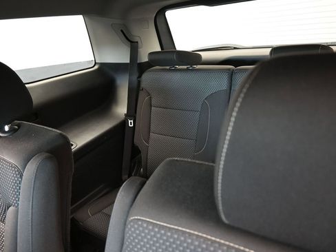 Used 2023 GMC Acadia SLE w/ Driver Convenience Package image 38