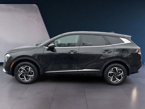 Certified 2023 Kia Sportage LX image 2