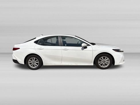 Used 2025 Toyota Camry LE FWD image 3