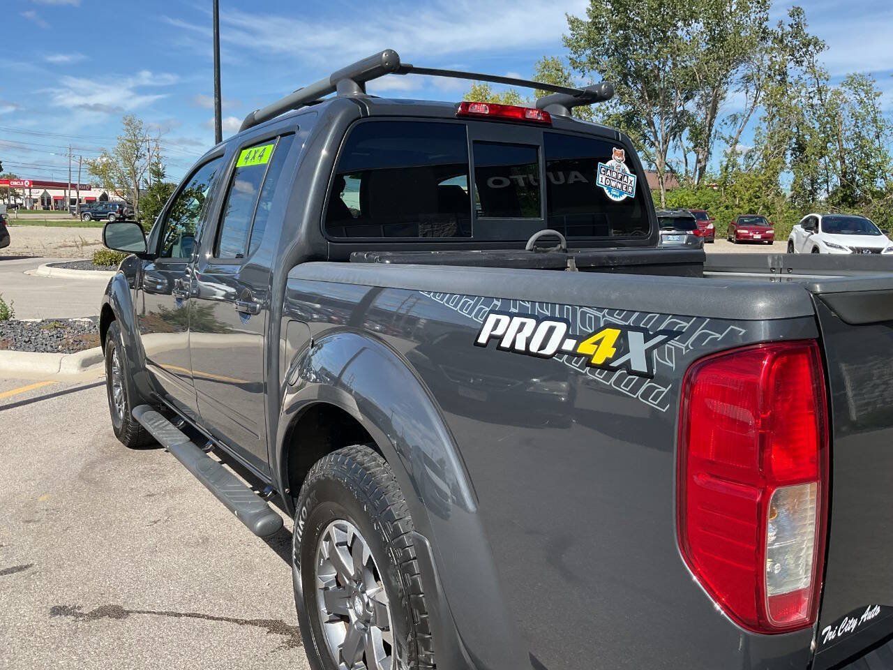 Used 2015 Nissan Frontier PRO-4X w/ Pro-4x Luxury Package AWD/4WD image 5