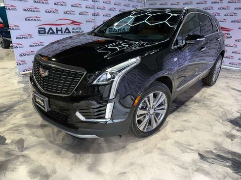Used 2022 Cadillac XT5 Premium Luxury w/ Technology Package image 2