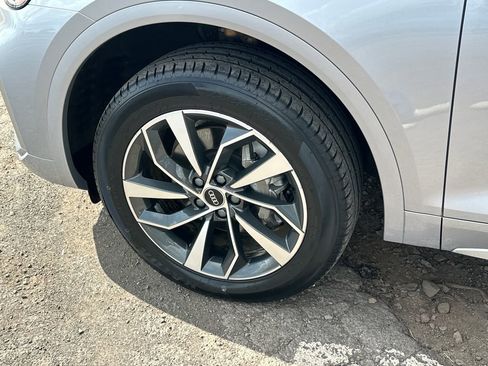 Used 2022 Audi Q5 2.0T Premium Plus image 11