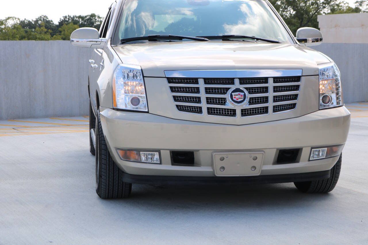 Used 2007 Cadillac Escalade AWD image 28