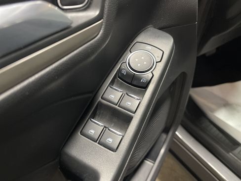 Used 2022 Ford Escape SEL image 8