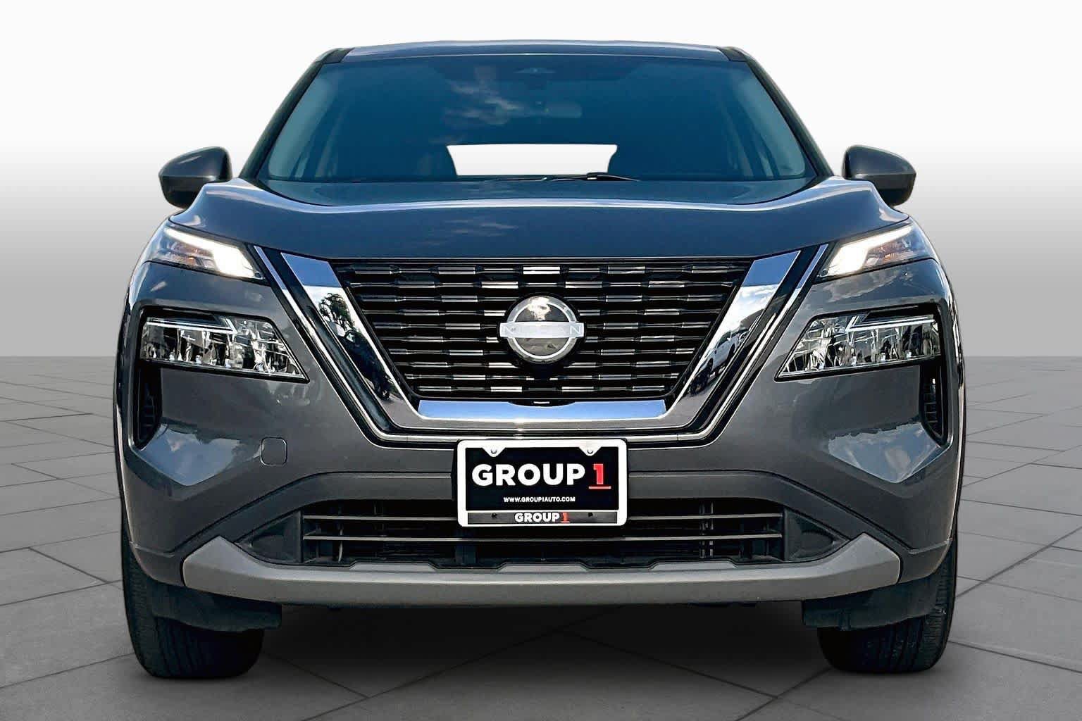 Used 2023 Nissan Rogue SV FWD image 4