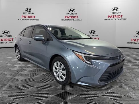 Used 2024 Toyota Corolla LE FWD image 1