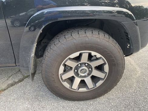 Used 2021 Toyota 4Runner TRD Off-Road Premium w/ Moonroof Package AWD/4WD image 11