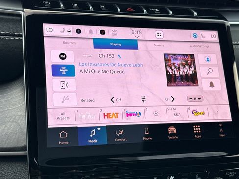 New 2025 Jeep Grand Cherokee Limited w/ Luxury Tech Group II image 22