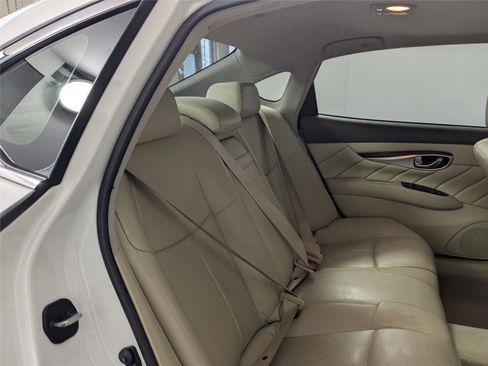 Used 2019 INFINITI Q70 L 3.7 image 26