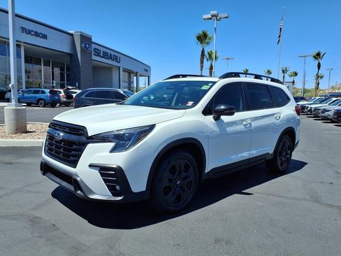 Used 2023 Subaru Ascent Onyx Edition AWD/4WD image 6