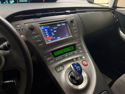 Used 2013 Toyota Prius One image 16